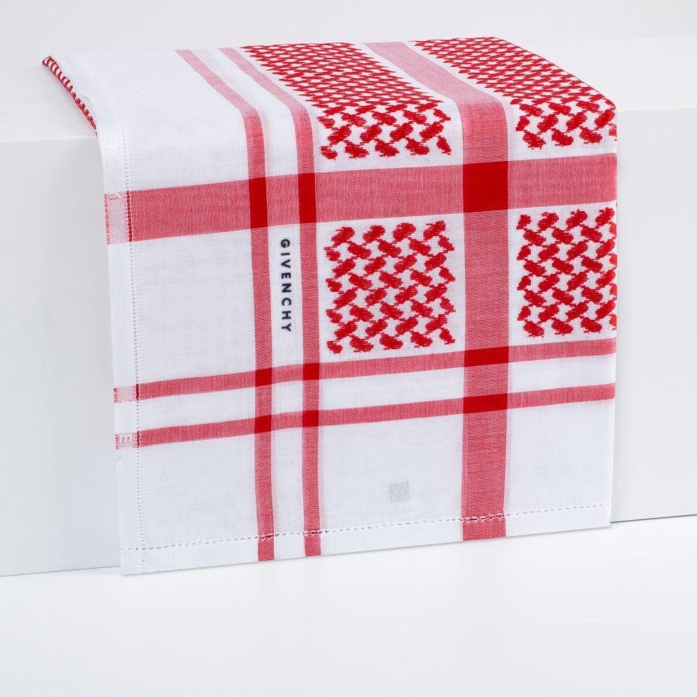 1d9f1558-e8c8-4bb4-b86b-f7d7700e6333-1000x1000-Zm0HOsMDghMgFuYvetAB4LVvnsowMAPE0wxENUXz شماغ جفنشي كاجوال - الصورة 1