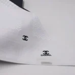 ⁦شماغ شانيل أبيض⁩ - الصورة ⁦6⁩