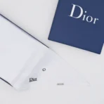 ⁦شماغ ديور ابيض⁩ - الصورة ⁦4⁩