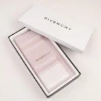 شماغ جيفنشي كلاسيك اصدار 2024 - Image 3